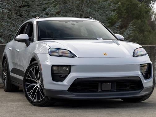 2025 Porsche Macan Electric