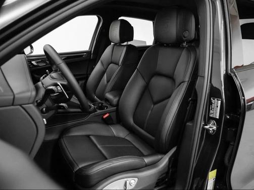2025 Porsche Macan S