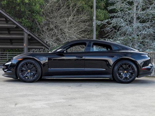 2023 Porsche Taycan Base