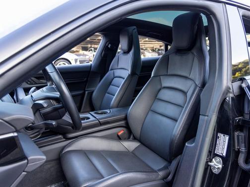 2023 Porsche Taycan Base