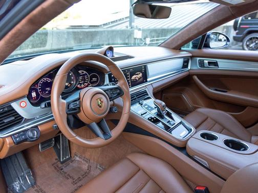 Night Blue Metallic 2022 Porsche Panamera GTS