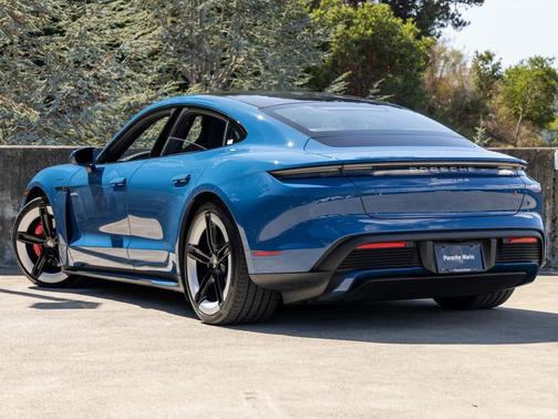2025 Porsche Taycan 4S