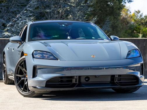 2025 Porsche Taycan GTS
