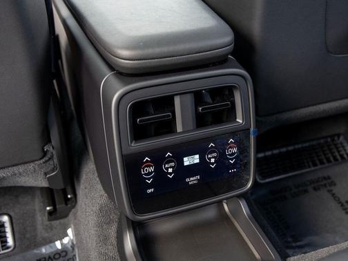 2025 Porsche Taycan 4