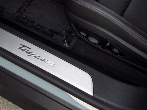 2025 Porsche Taycan 4