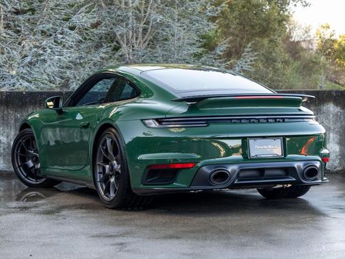 2025 Porsche 911 Turbo