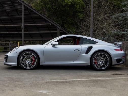 2015 Porsche 911 Turbo