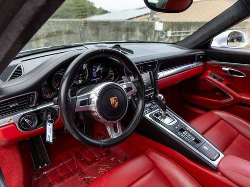 2015 Porsche 911 Turbo