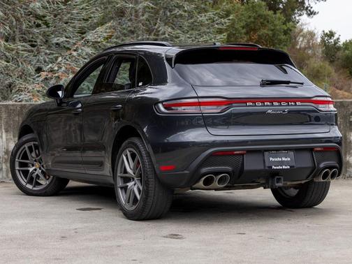 2022 Porsche Macan S