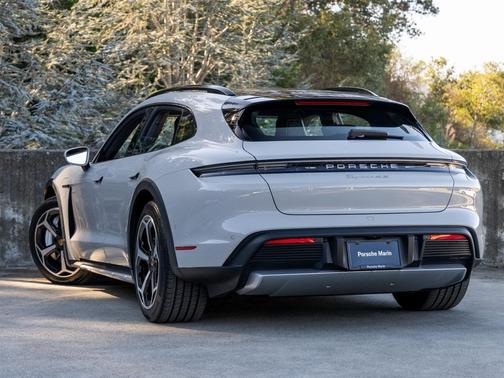 2025 Porsche Taycan 4S
