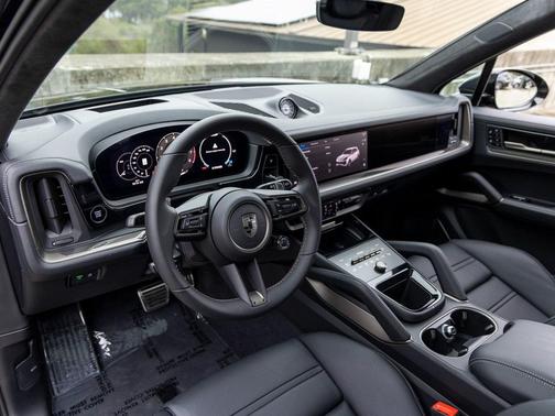 2025 Porsche Cayenne Cayenne Turbo E-Hybrid