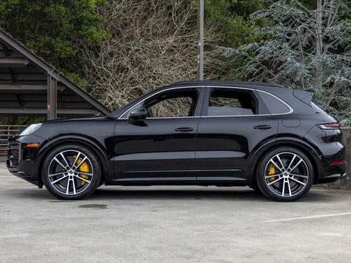 2025 Porsche Cayenne Cayenne Turbo E-Hybrid