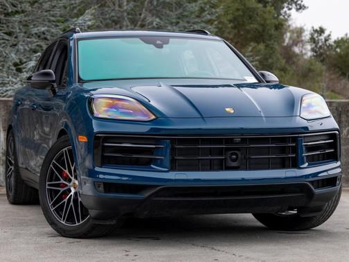 2025 Porsche Cayenne S