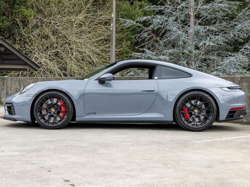 2023 Porsche 911 Carrera GTS