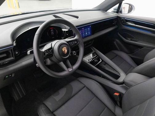 2025 Porsche Macan Electric
