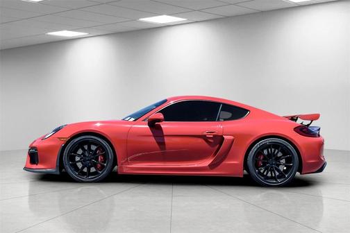 2016 Porsche Cayman GT4