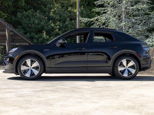 Black 2026 Porsche Macan Macan Electric 4