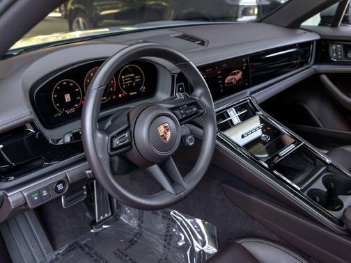 Slate Grey Neo 2025 Porsche Panamera