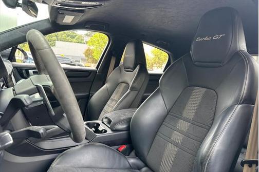 2022 Porsche Cayenne Turbo GT