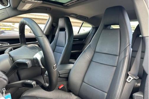 2013 Porsche Panamera 4 Platinum Edition