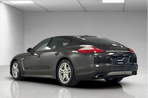2013 Porsche Panamera 4 Platinum Edition