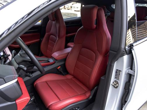 G7g7bf 2024 Porsche Macan Macan Electric 4