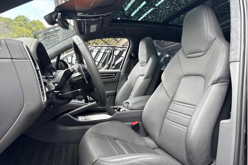 2023 Porsche Cayenne Turbo