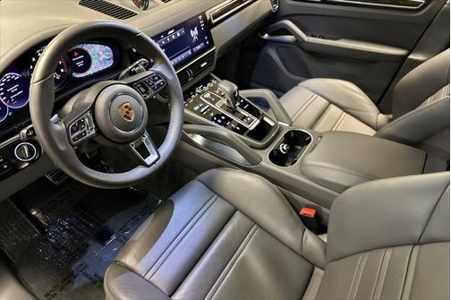2023 Porsche Cayenne Turbo