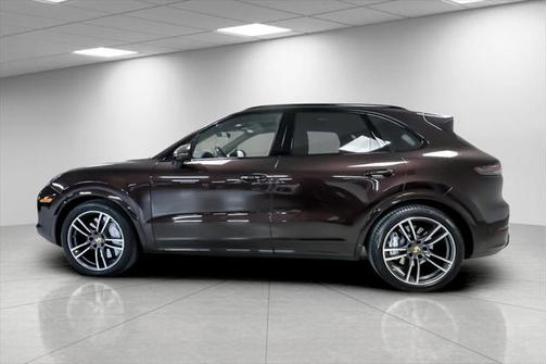 2023 Porsche Cayenne Turbo