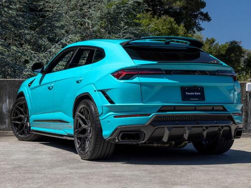 Blu Cepheus Metallic 2024 Lamborghini Urus S