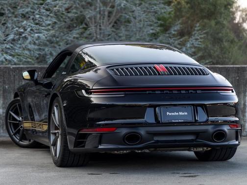 2024 Porsche 911 Targa 4S