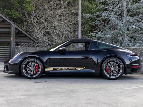 2024 Porsche 911 Targa 4S