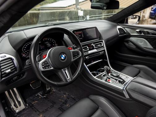 2022 BMW M8 Competition