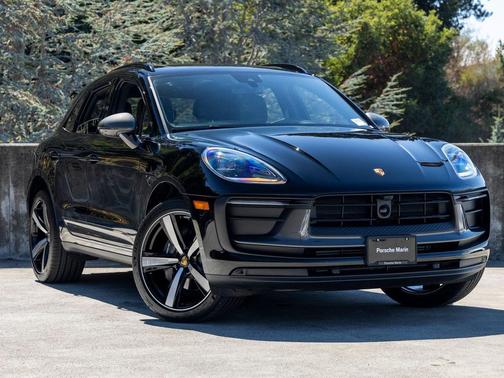 2025 Porsche Macan T