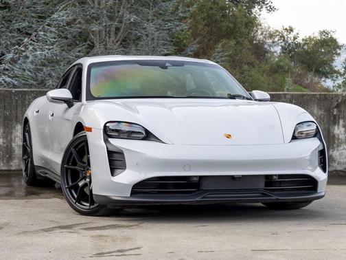 2023 Porsche Taycan GTS