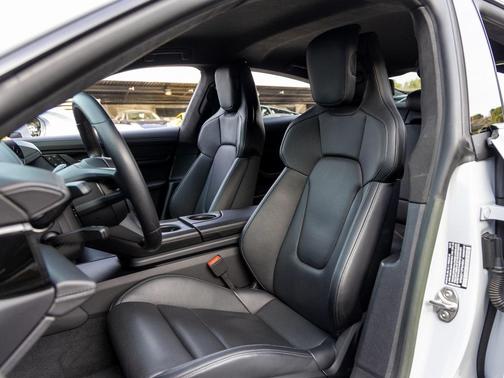 2023 Porsche Taycan GTS