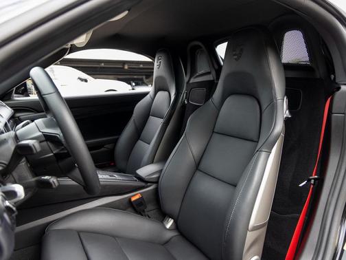 2025 Porsche 718 Boxster GTS 4.0