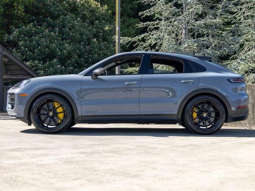 Arctic Grey 2024 Porsche Cayenne Turbo GT