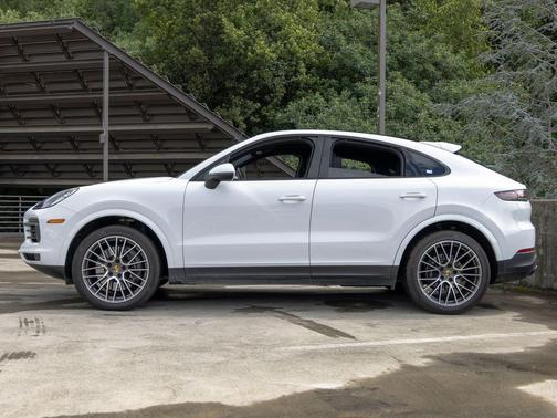 White 2021 Porsche Cayenne Cayenne