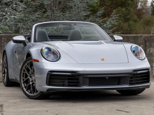 2022 Porsche 911 Carrera