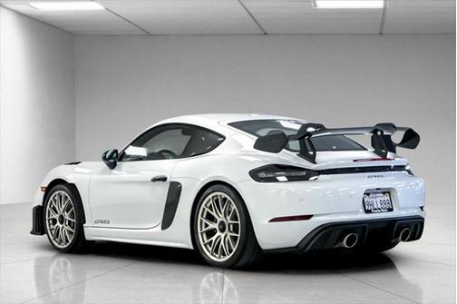 2023 Porsche 718 Cayman GT4 RS