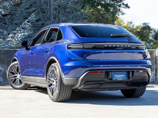 2025 Porsche Macan 4