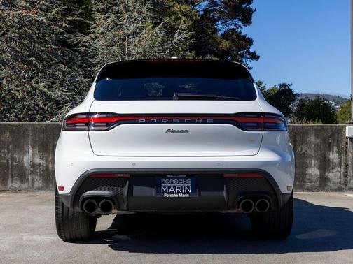 2025 Porsche Macan