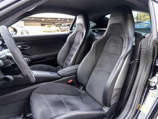 2018 Porsche 718 Cayman GTS
