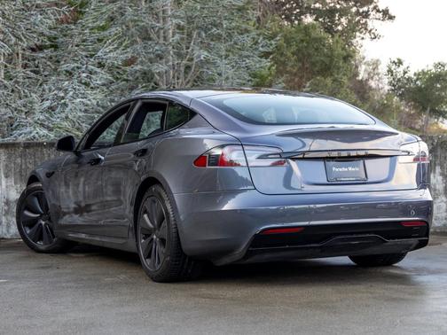 2021 Tesla Model S Long Range
