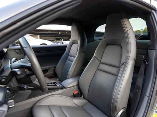 2024 Porsche 911 Targa 4 GTS