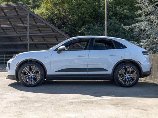 White 2025 Porsche Macan Macan Electric 4