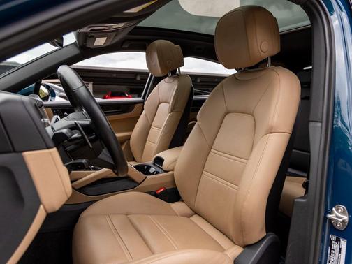 2024 Porsche Cayenne S