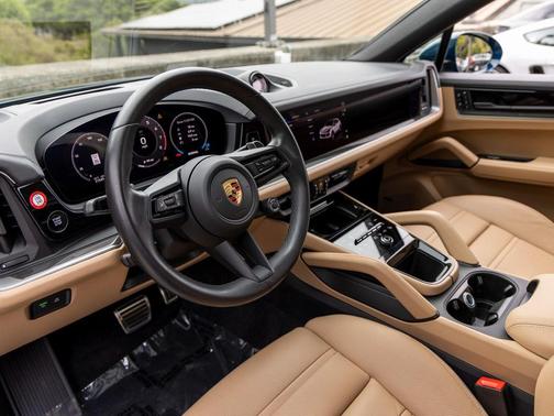 2024 Porsche Cayenne S