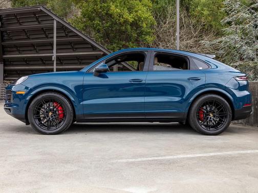 2024 Porsche Cayenne S